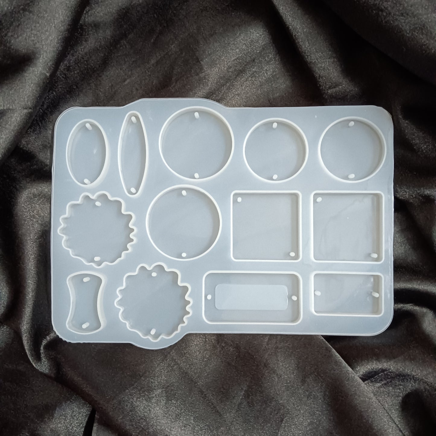 Rakhi mold design 2