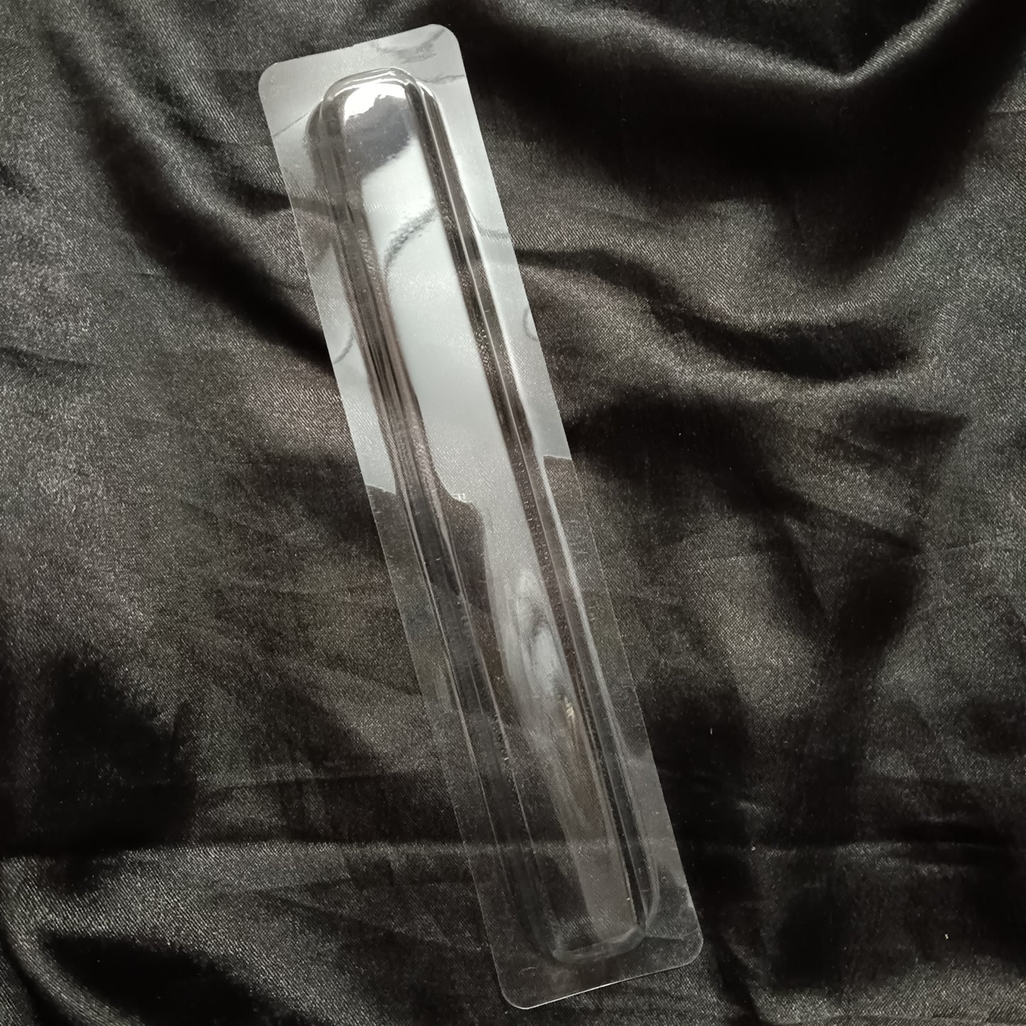 Needle protector box