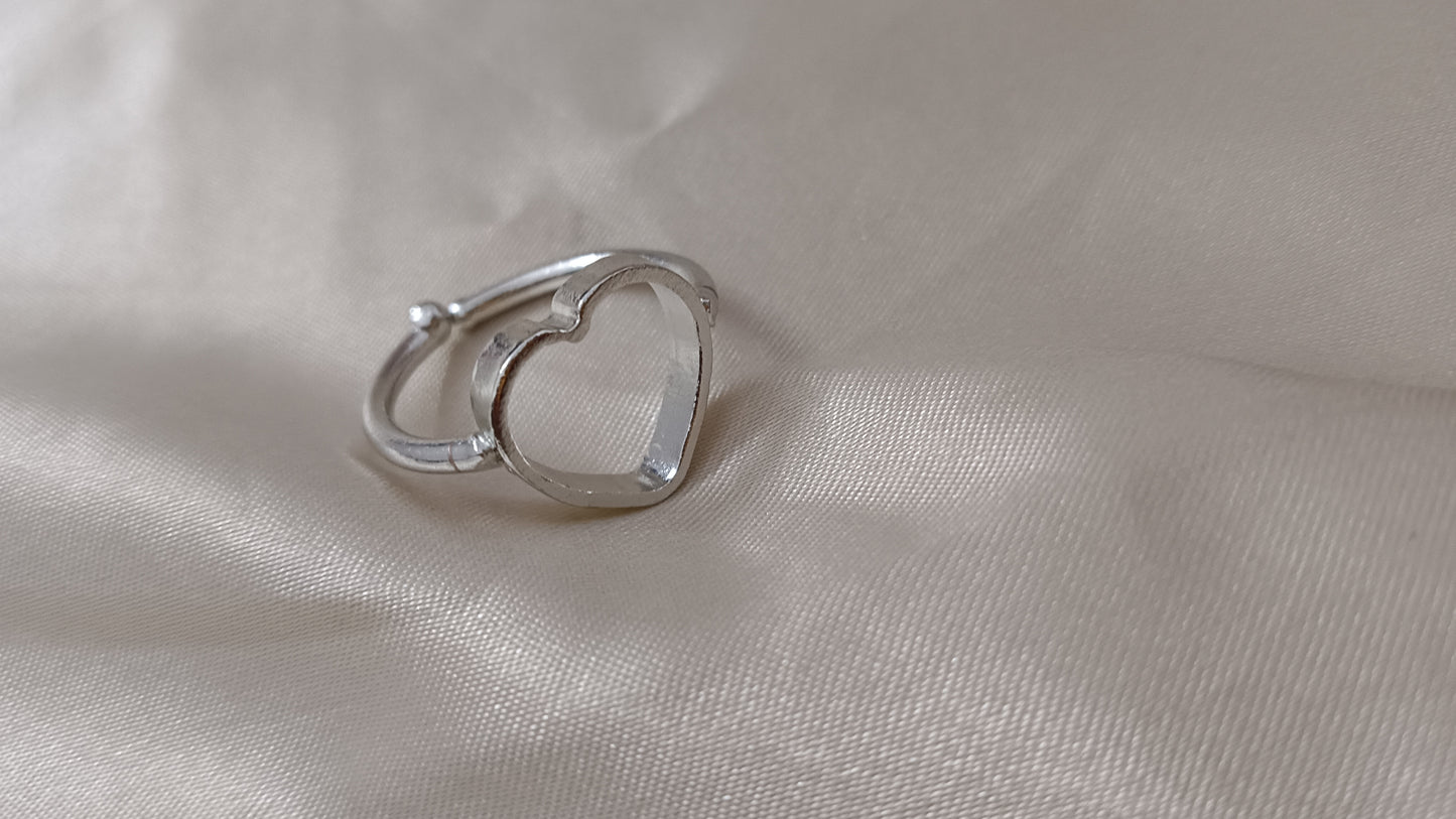 Heart hollow ring