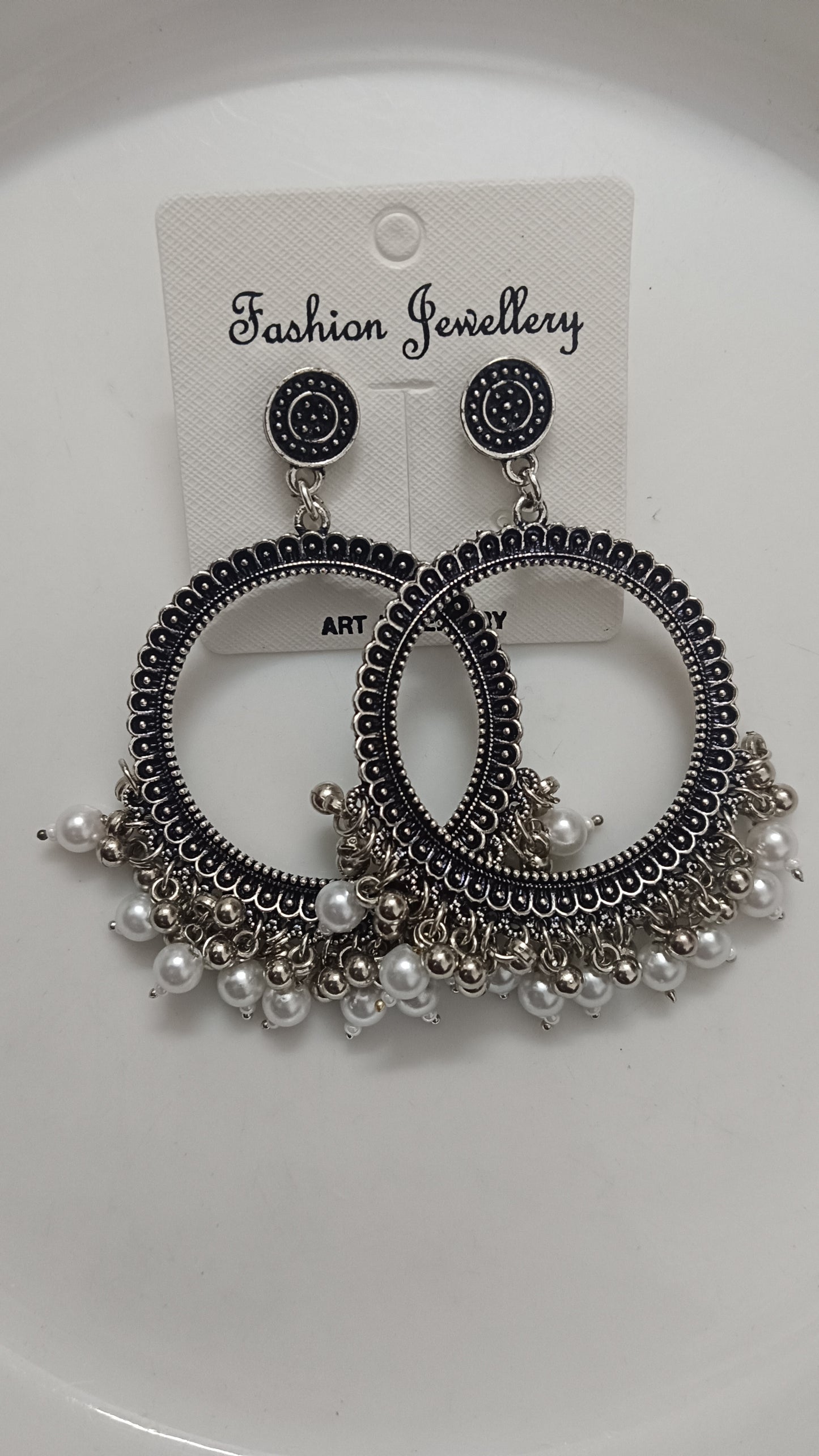 Jhumka design 43 Round white