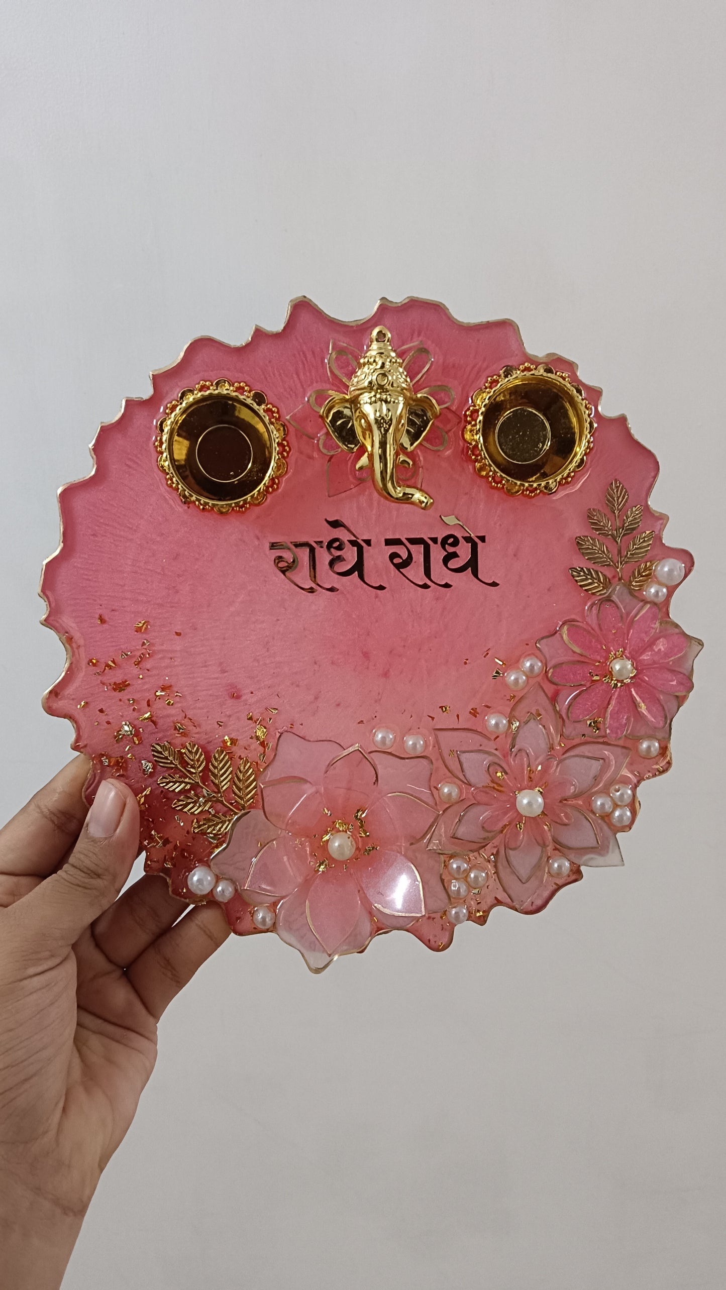 Resin 3d floral Thali 8"