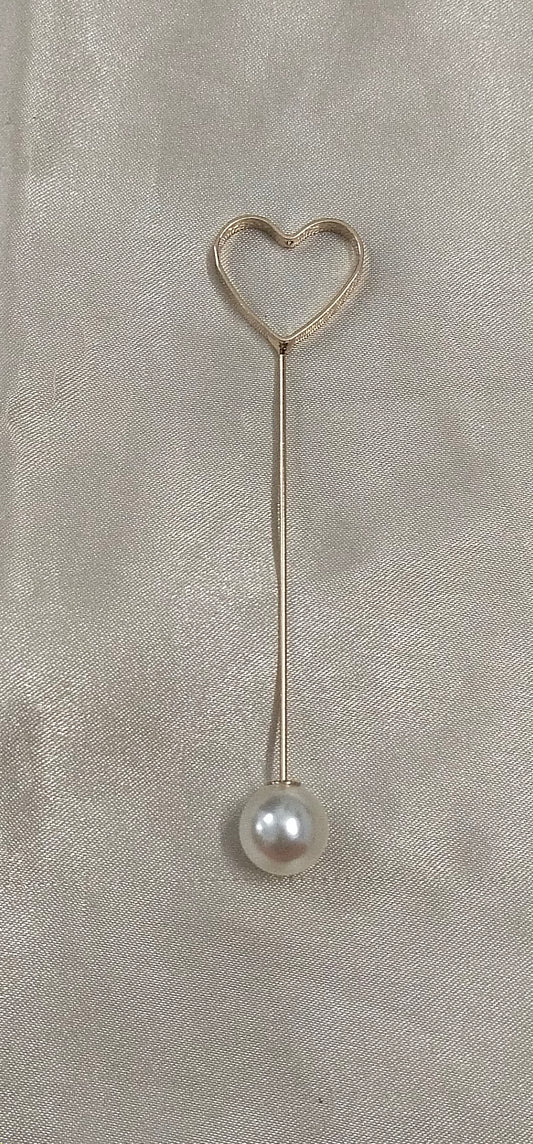 Golden brooch 3