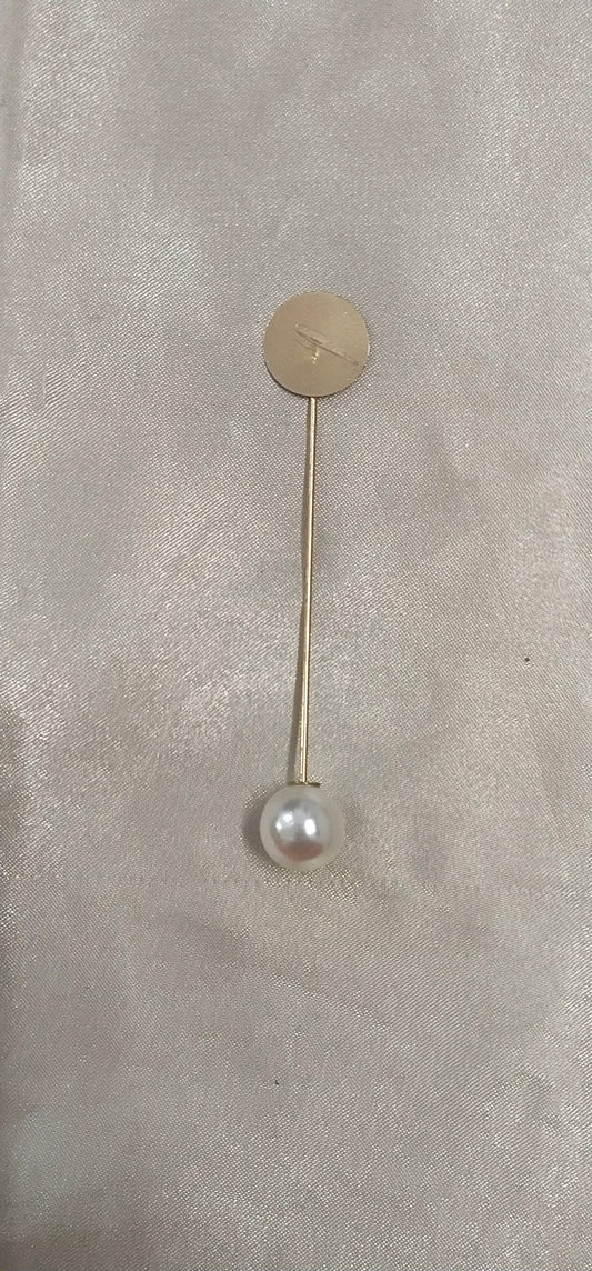 Golden brooch 4