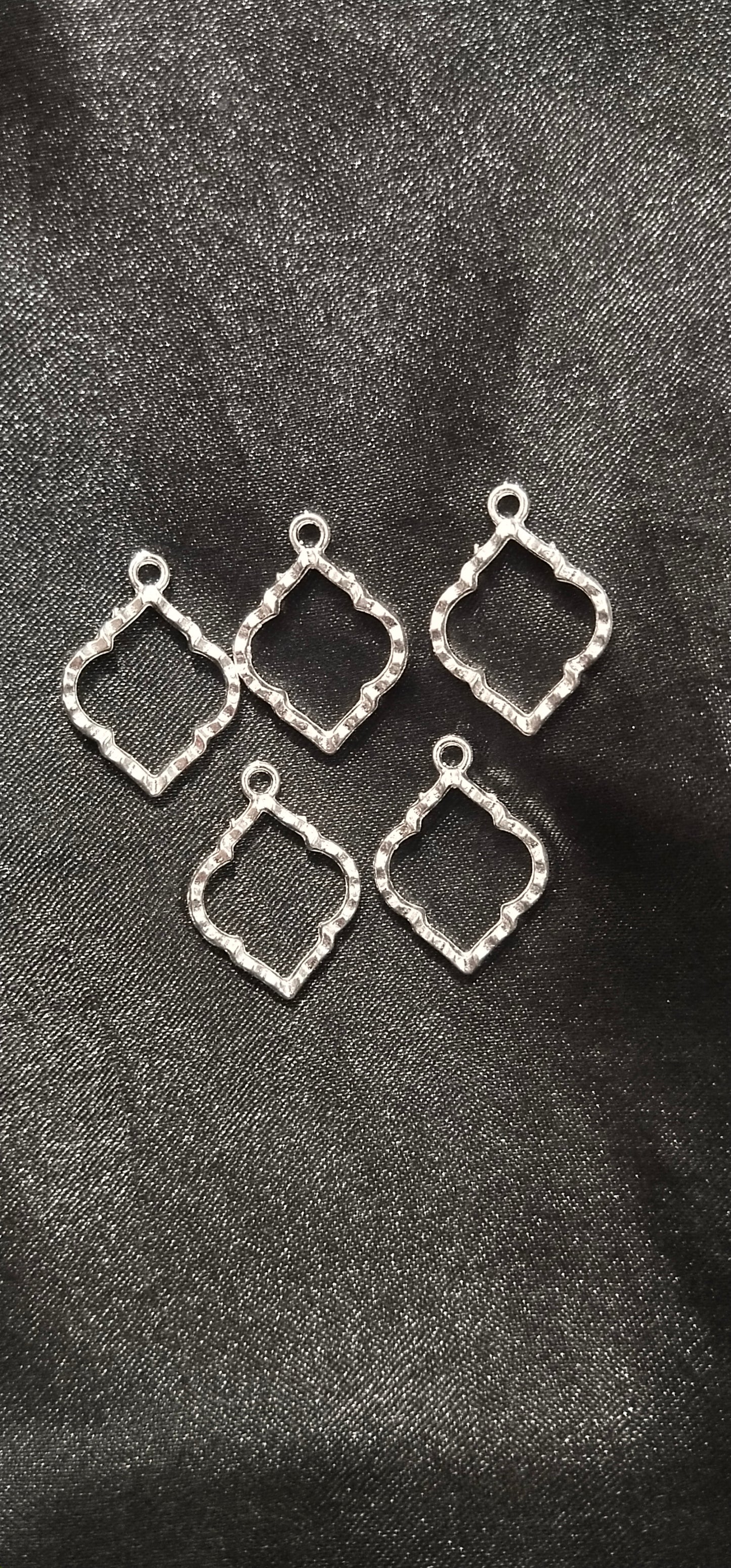 pendant pack of 5