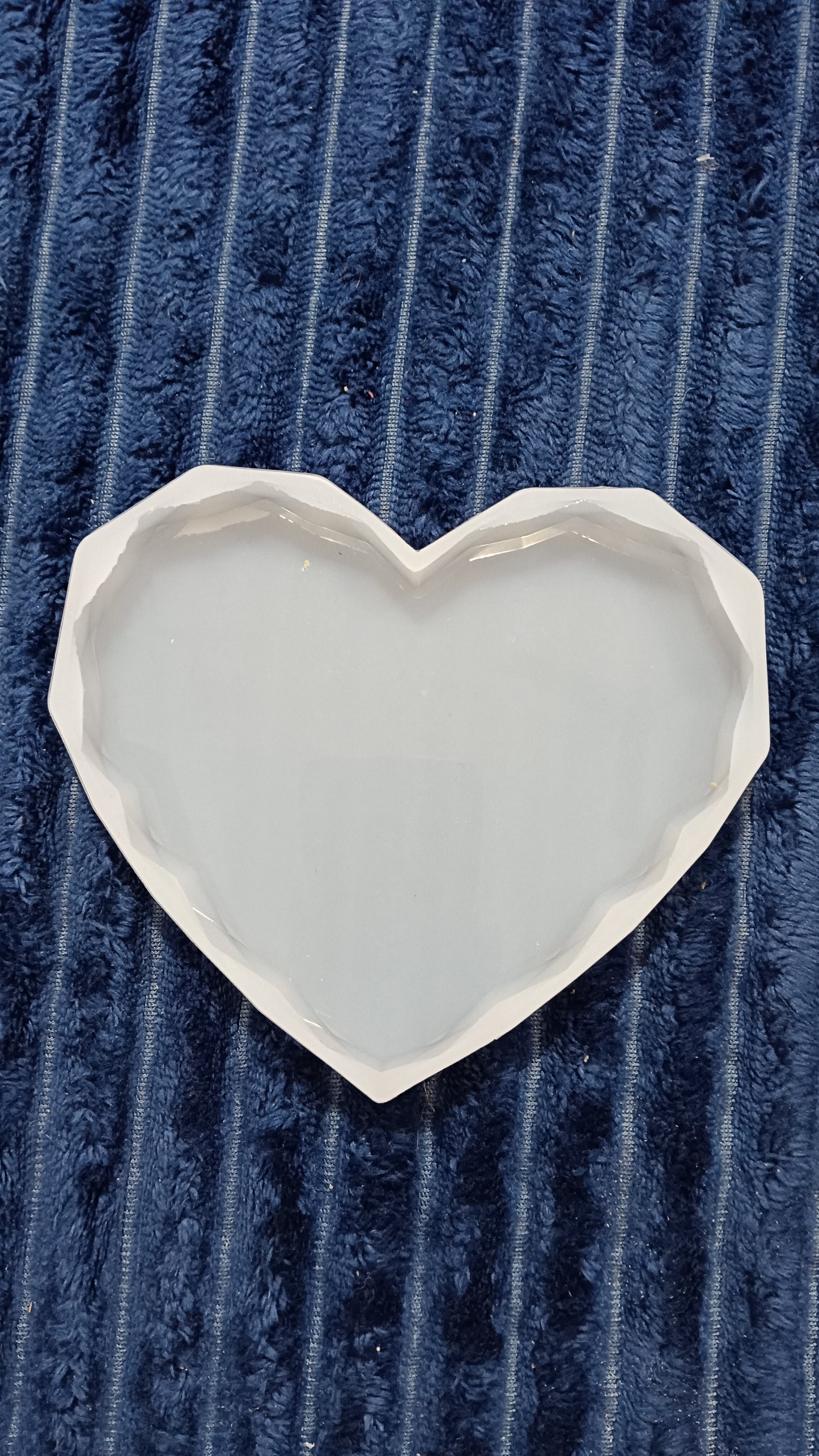 5" diamond cut heart coaster mold