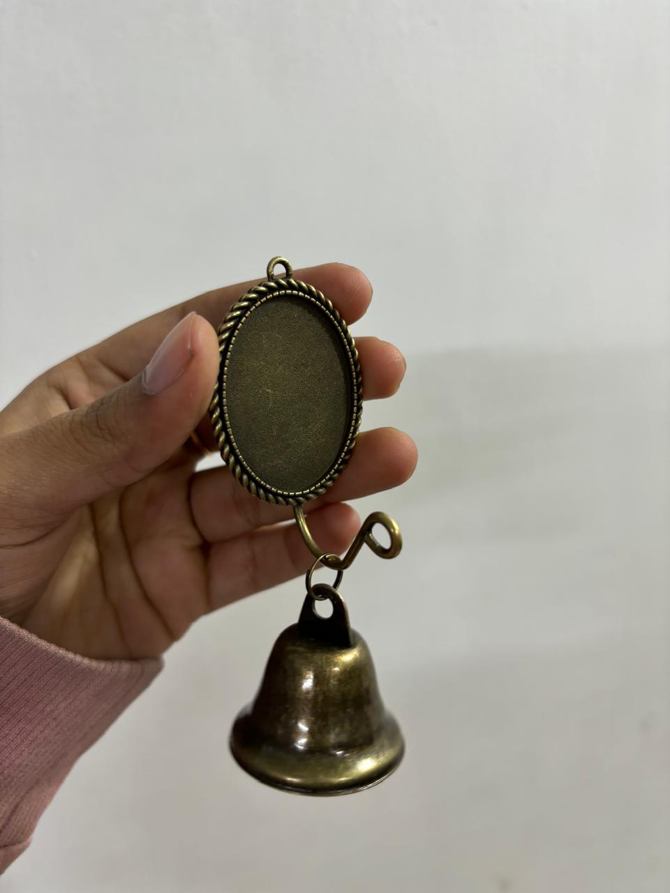 Bell bezel