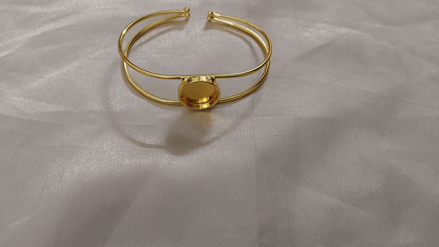 Golden Single bracelet bangle