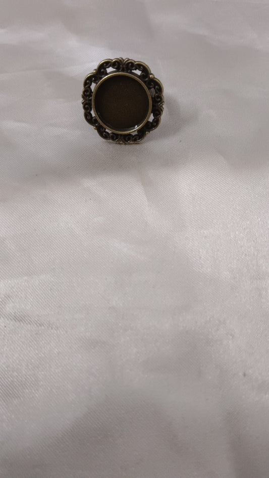 Round flower Vintage Ring 2