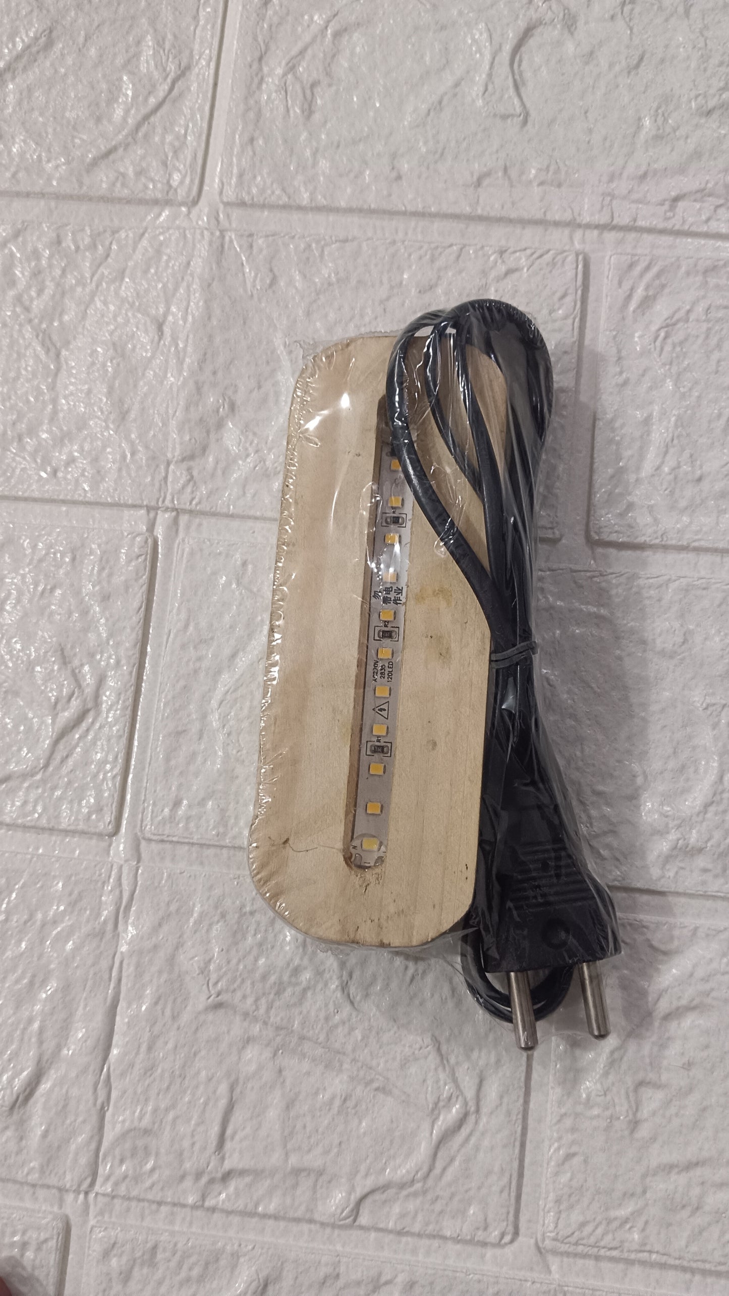 4" led stand