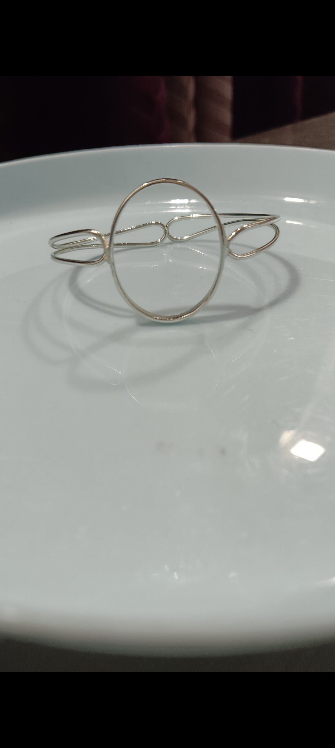 Hollow silver oval