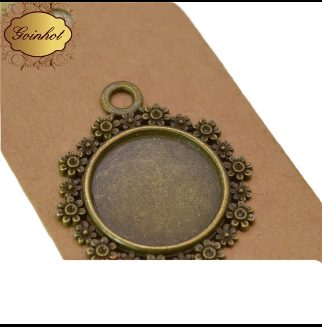 Antique Pendant 14