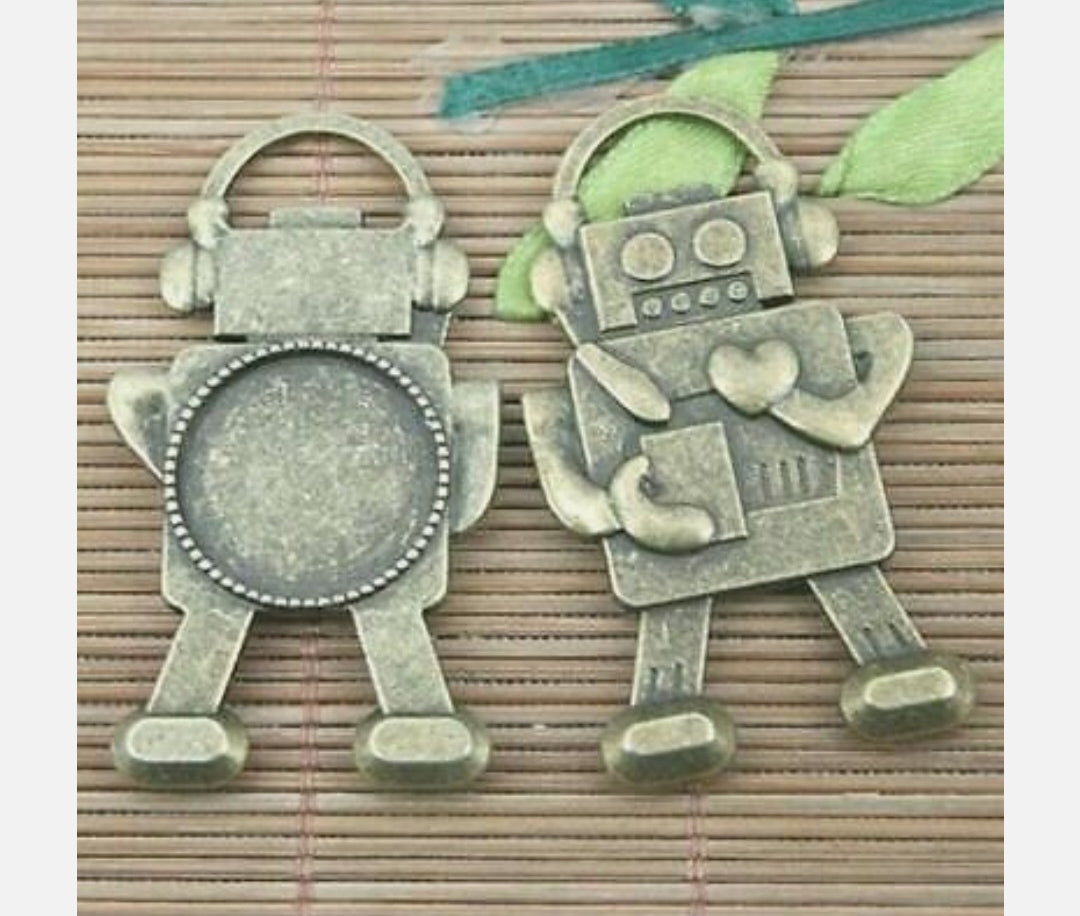 Antique Pendant 18