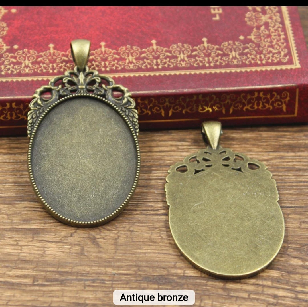Oval Antique Pendant 2