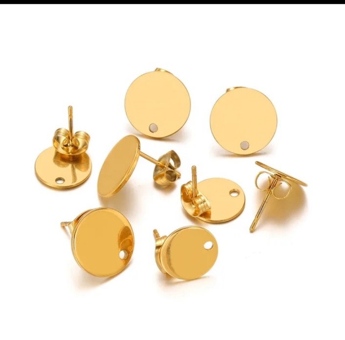 Round slice stud earrings