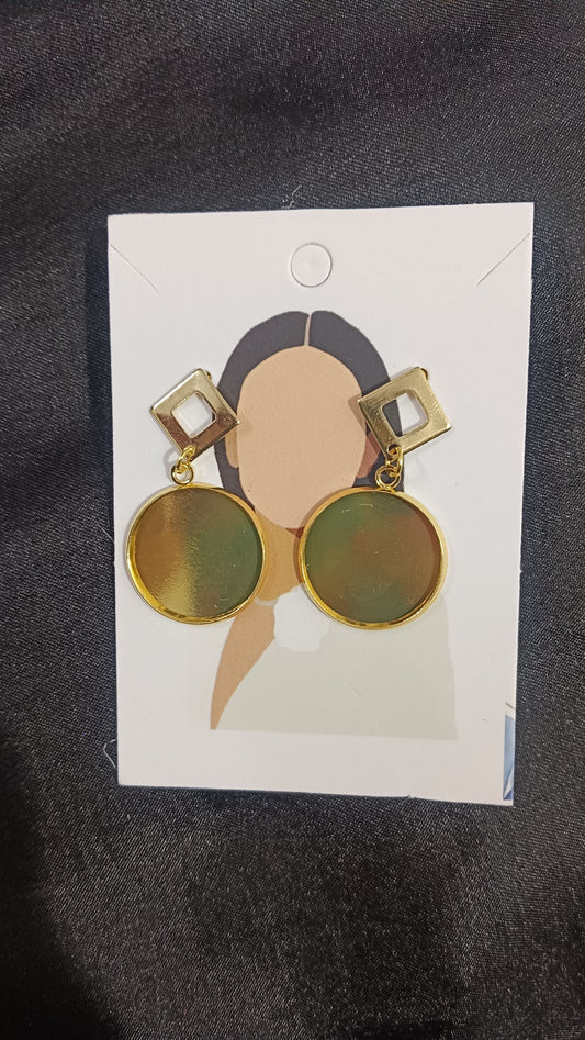 Round gold earrings
