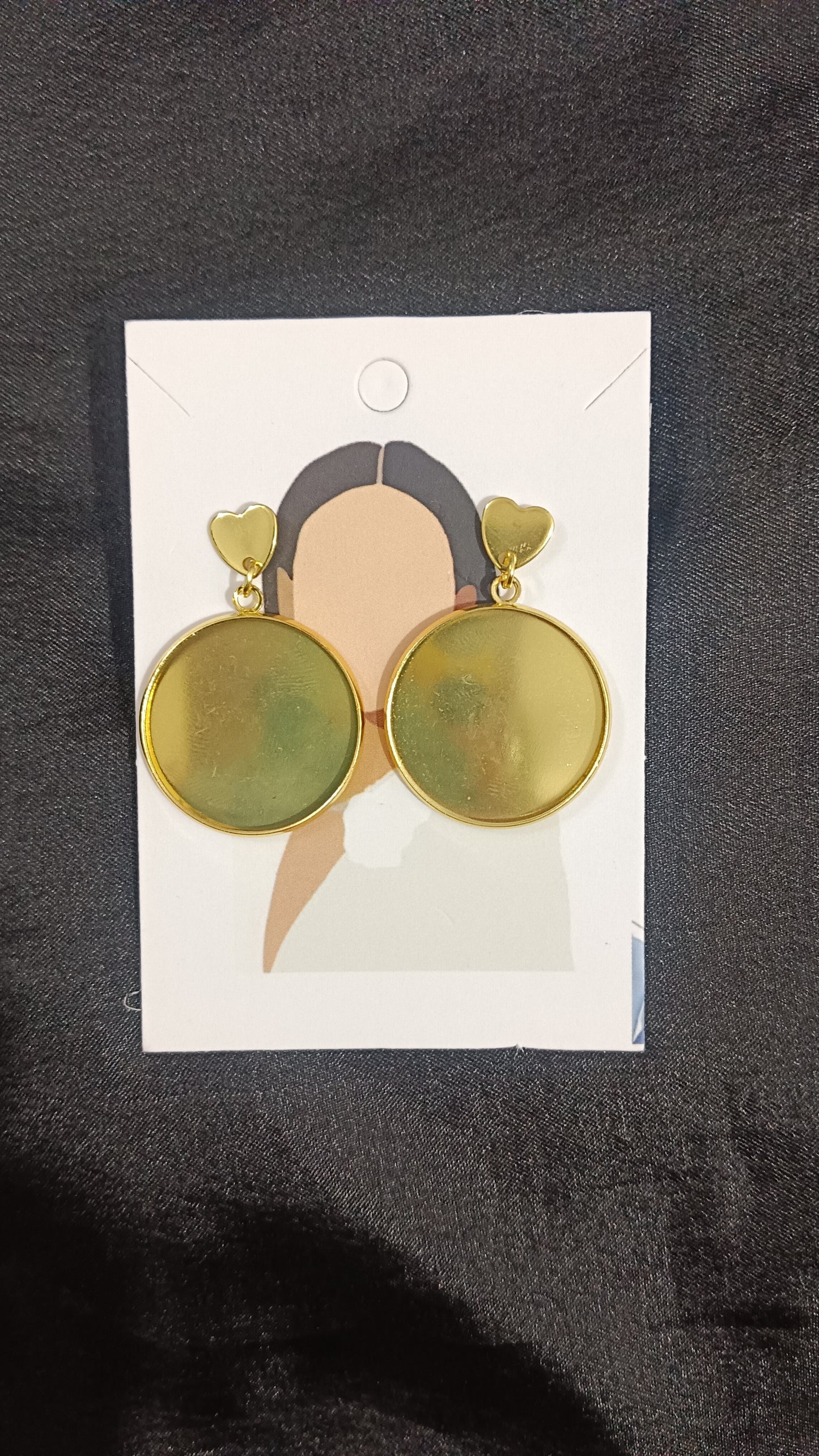 Round gold earrings