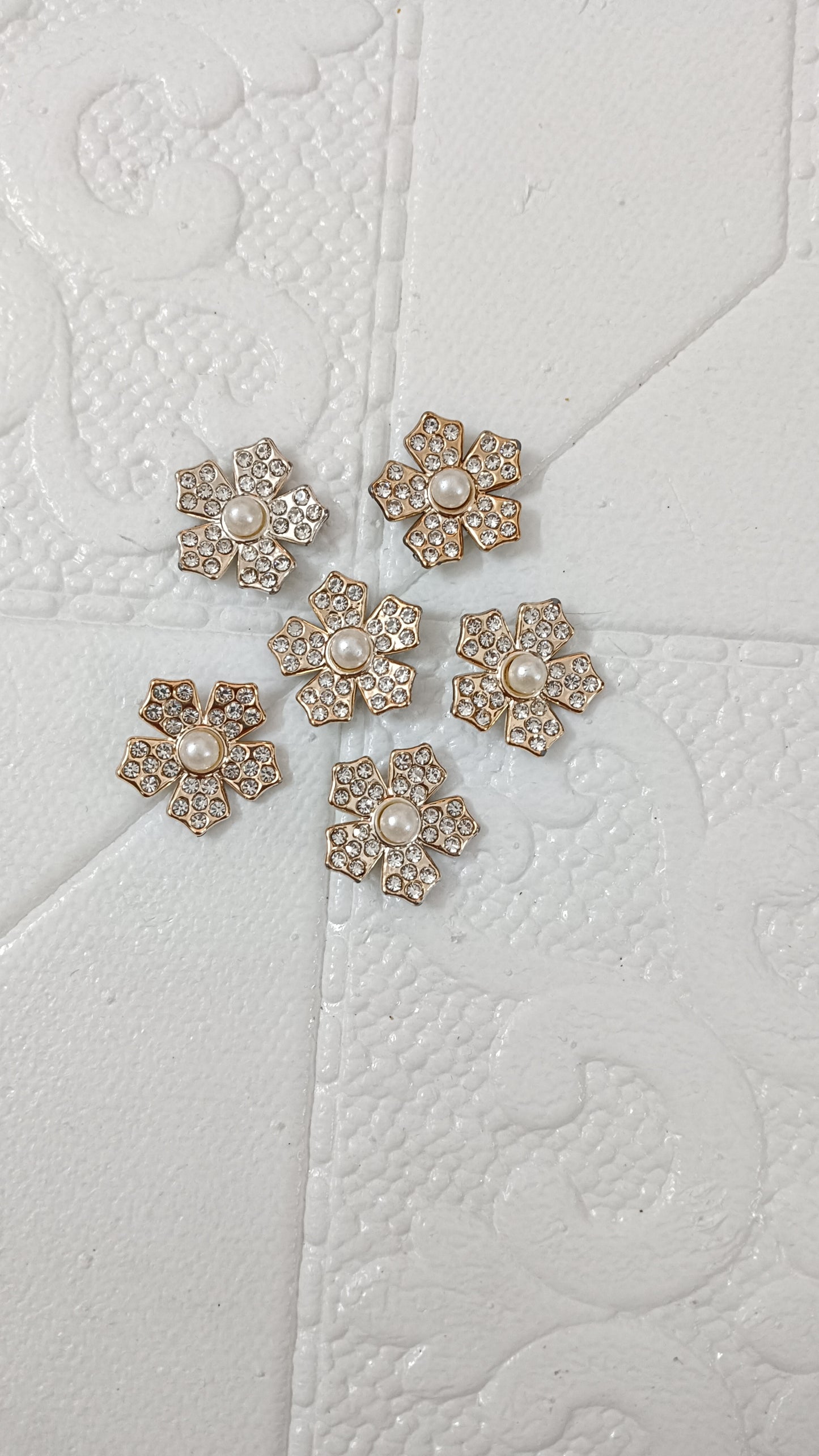 Pearl embellishment pack of 6