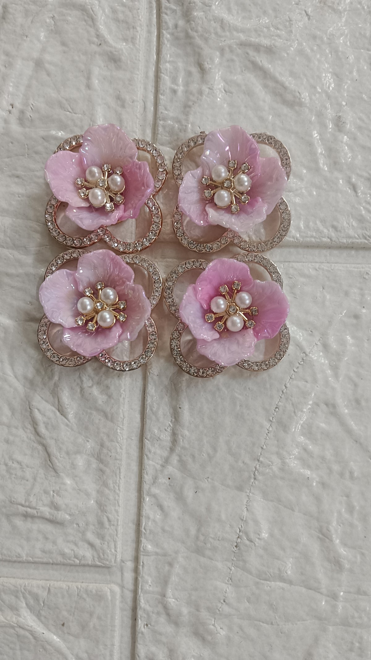 Flower pearl embellishment pack of 4