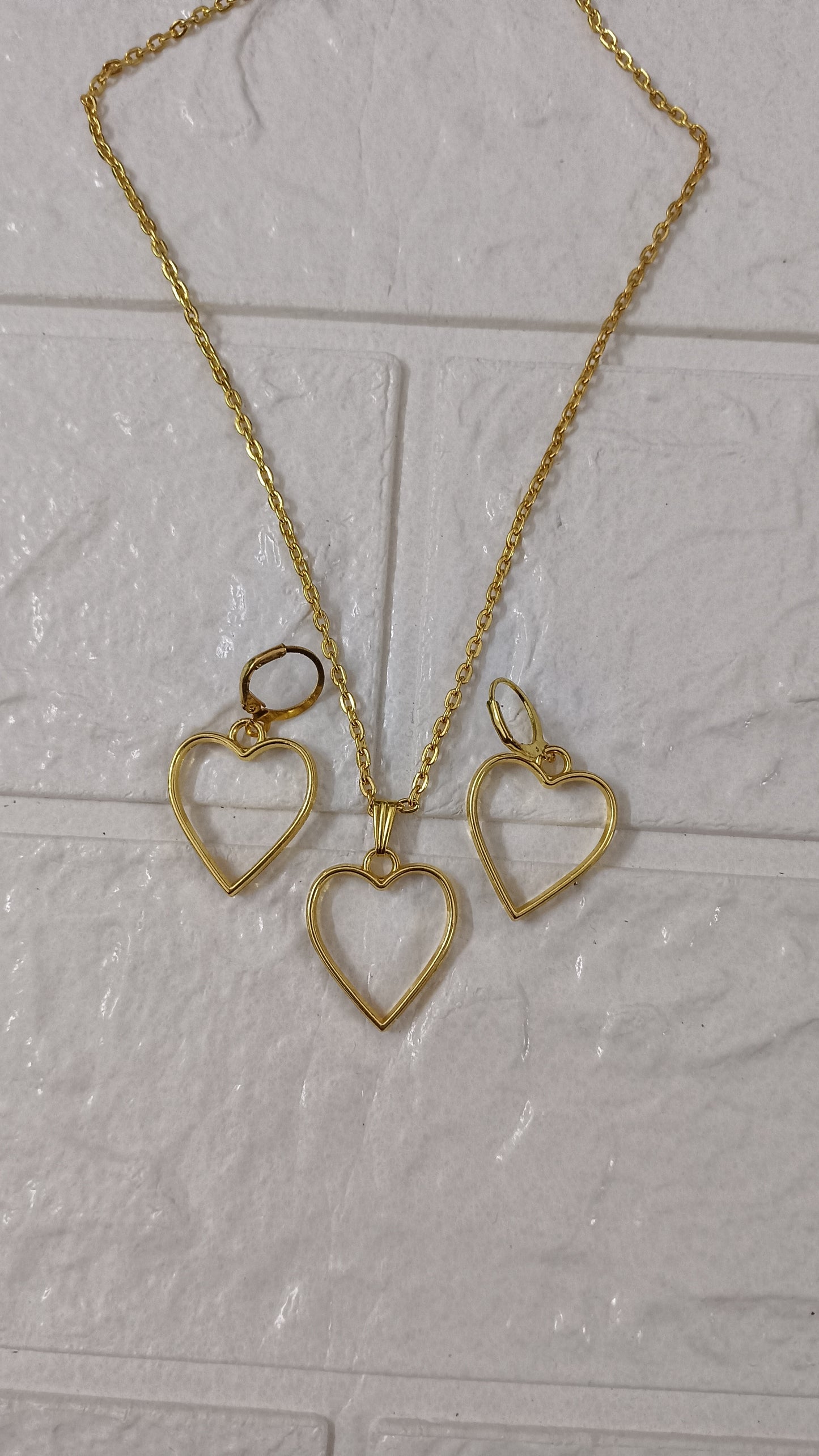 Medium gold heart Jewellery set