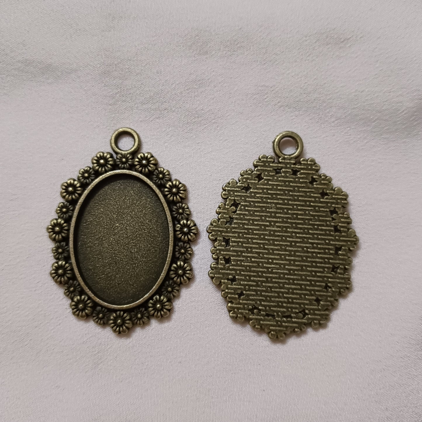 Antique pendant 1