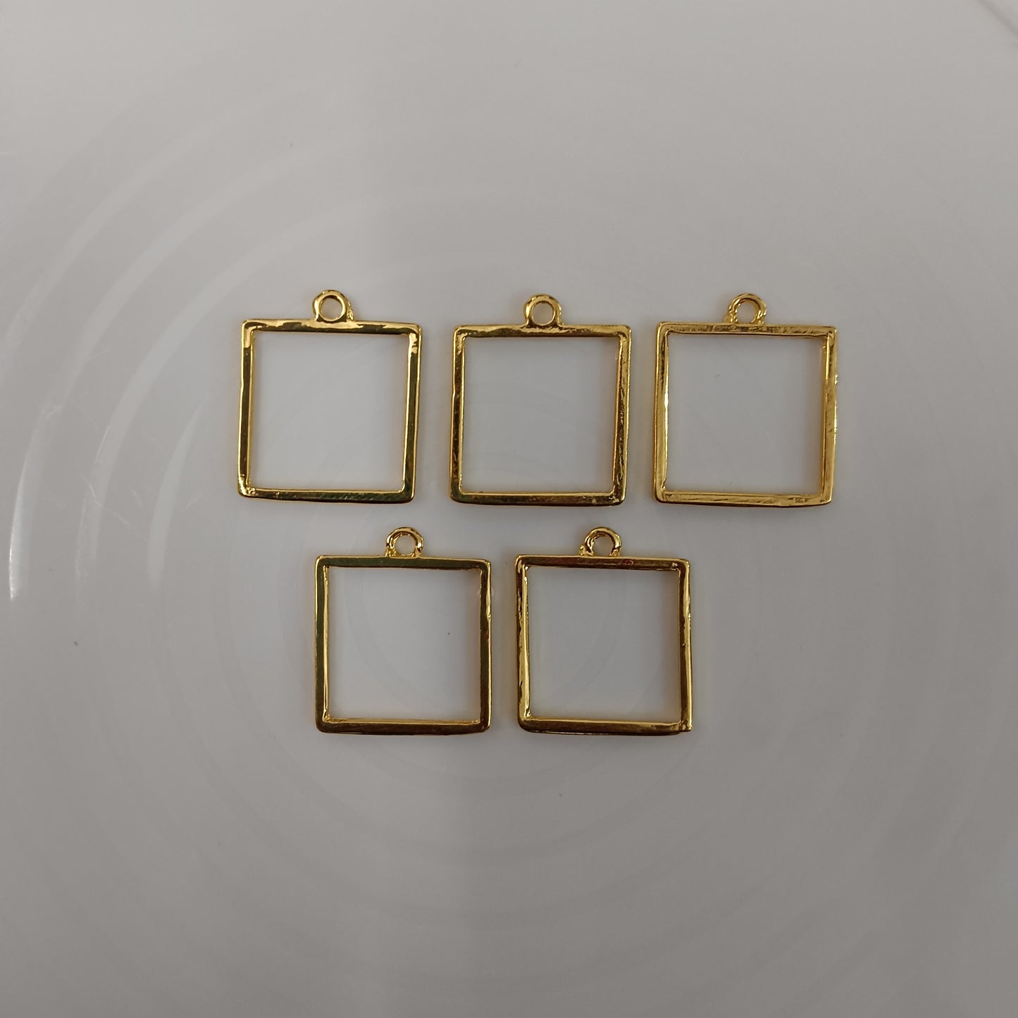 Square pendants pack of 5