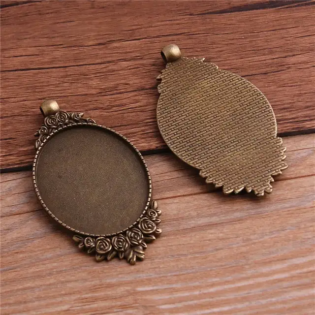 Antique Pendant 23