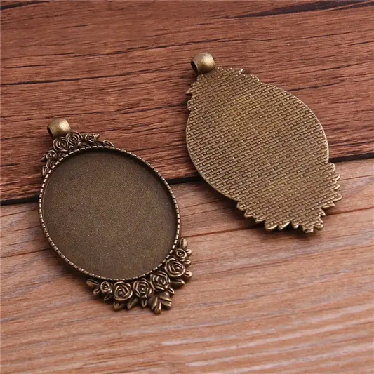 Antique Pendant 23