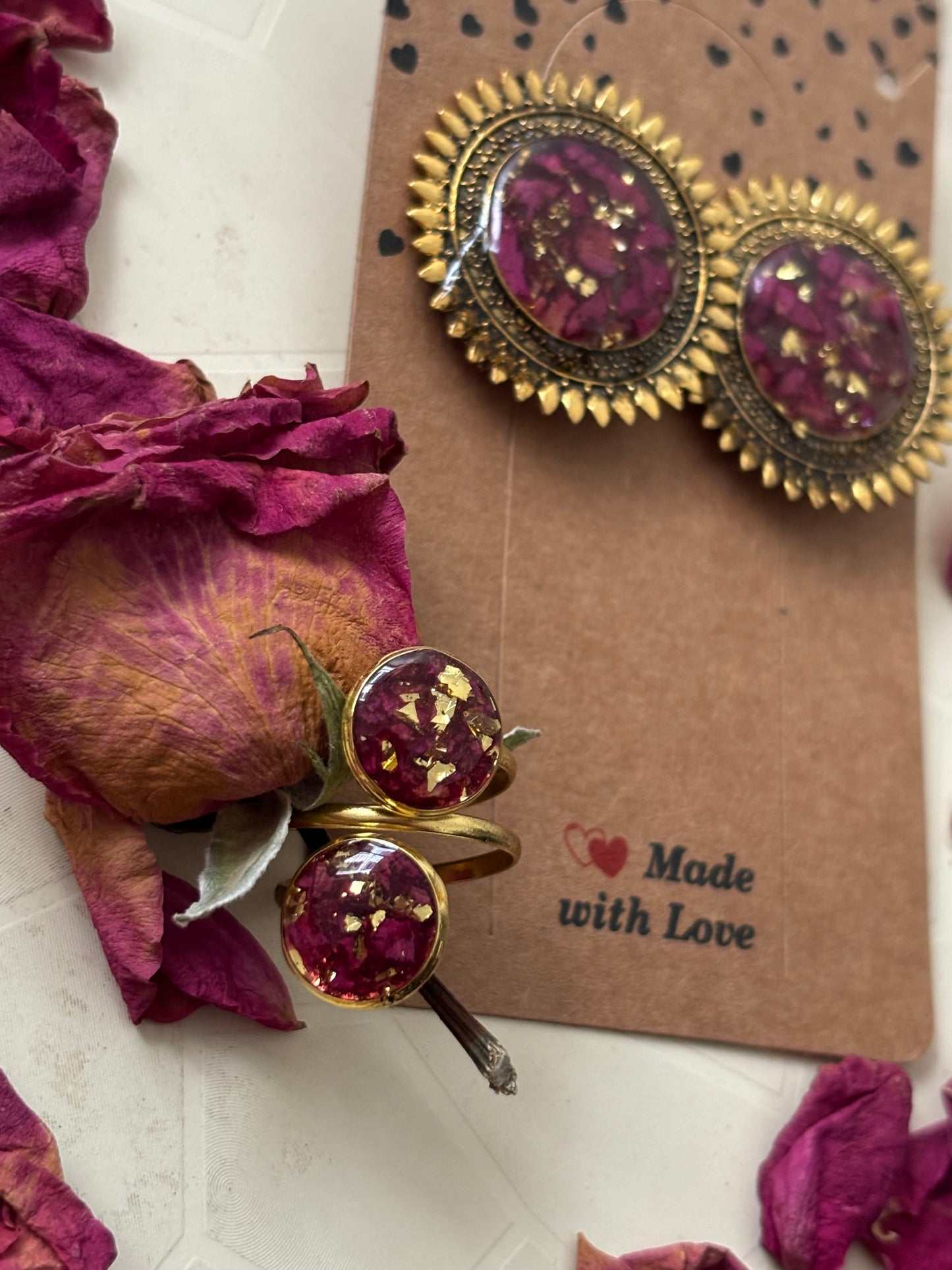 Dual ring floral preservation