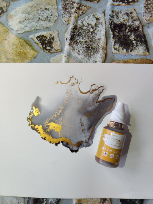 Rich gold alcohol ink