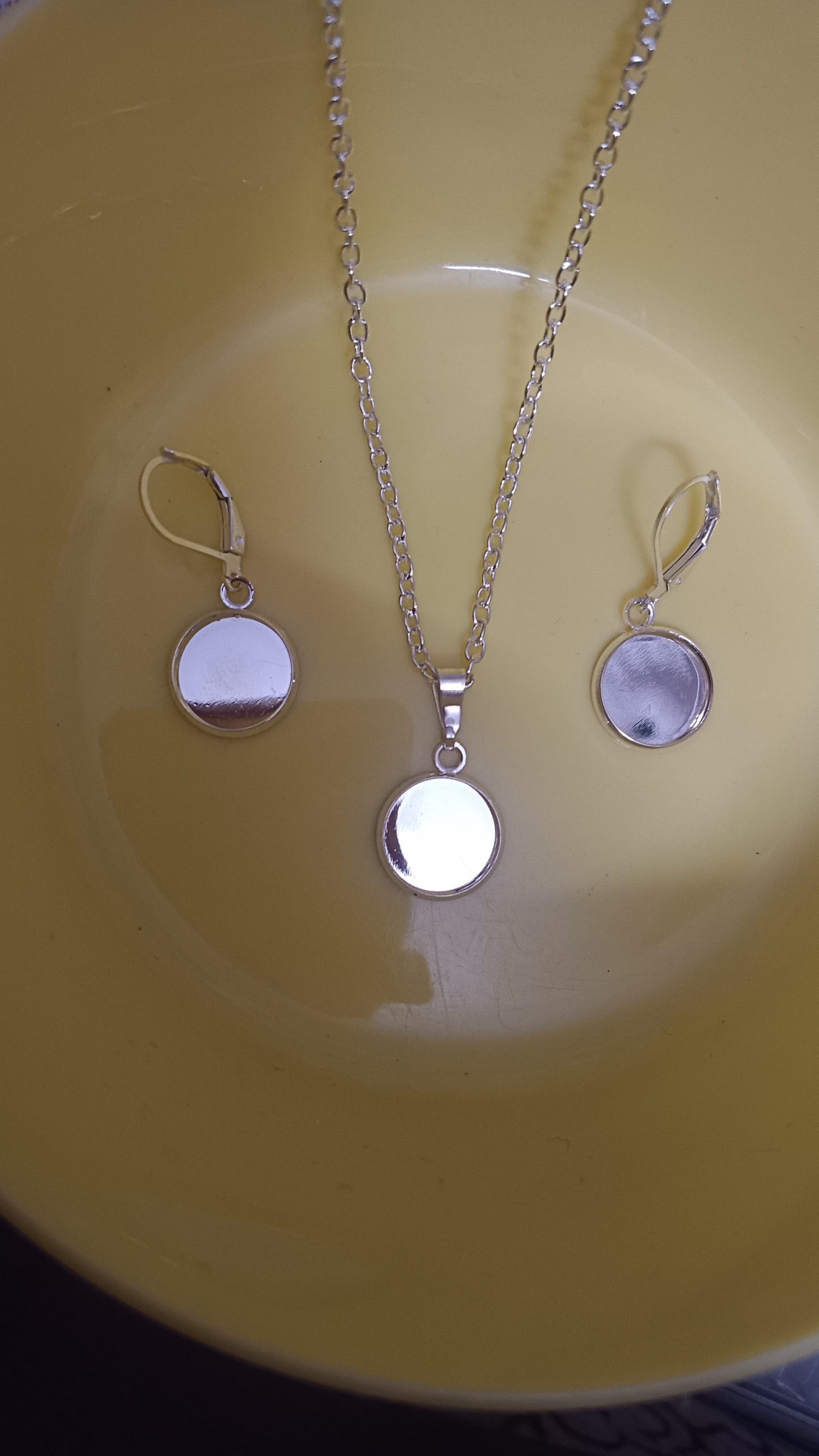 Minimal silver jewellery set