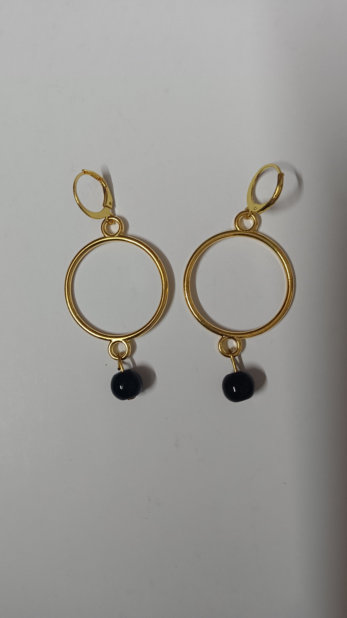 Medium Hollow circle earrings with colored drop