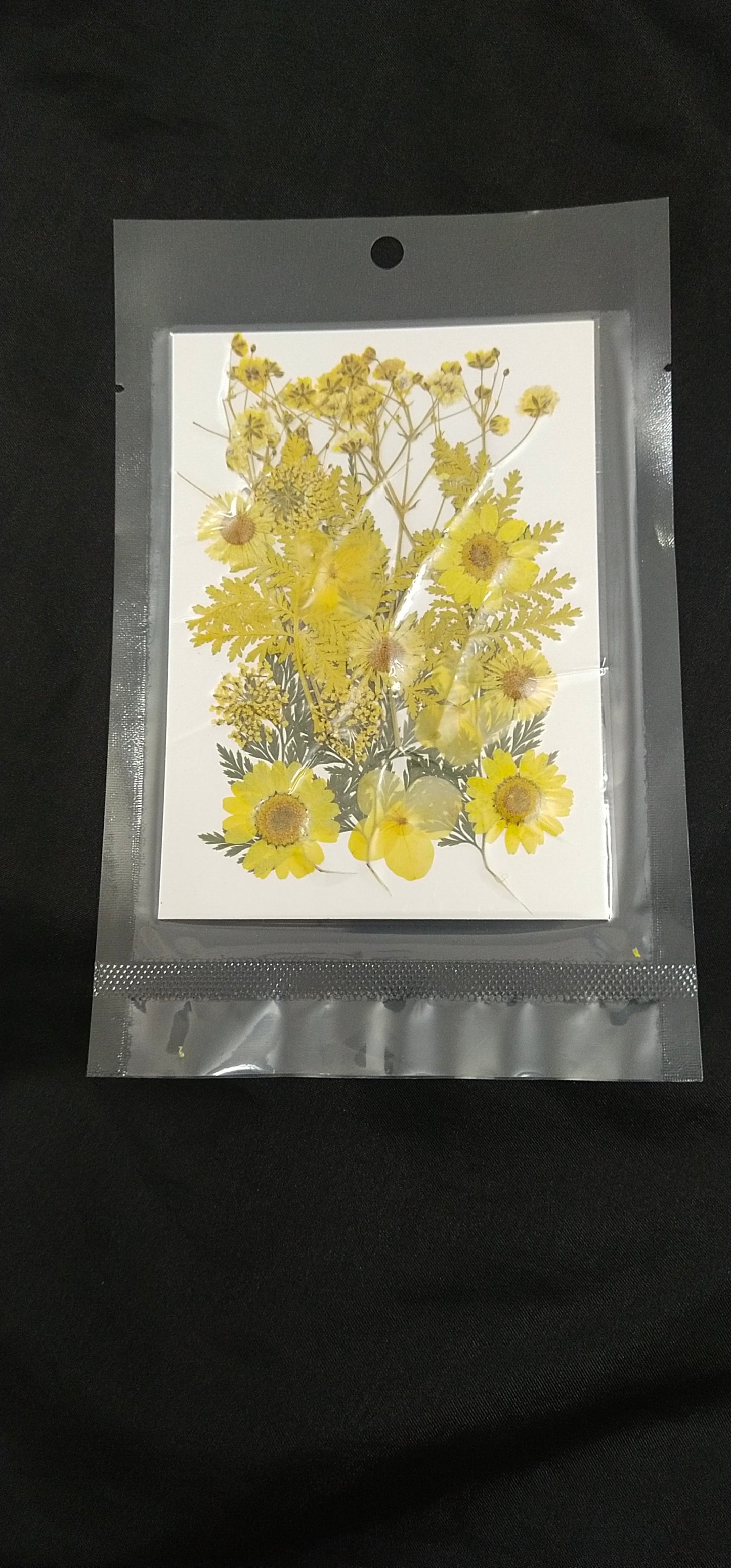 Yellow flower pack