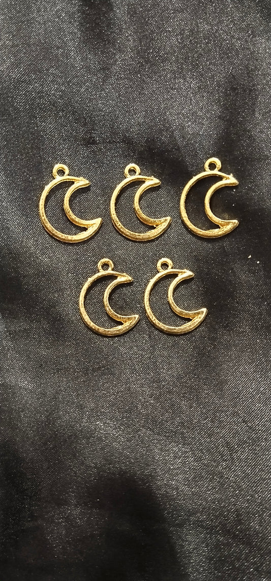 Golden moon pendant pack of 5