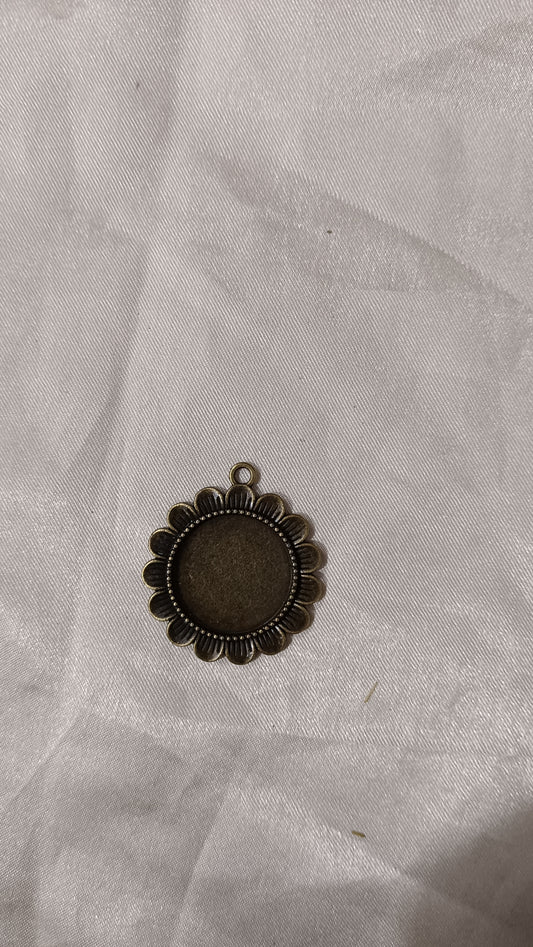 Antique Pendant 3