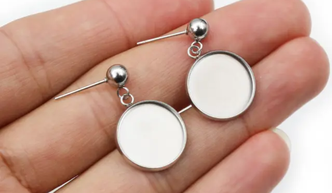 Ball point earrings