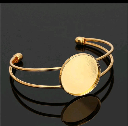 Single Gold Bracelet