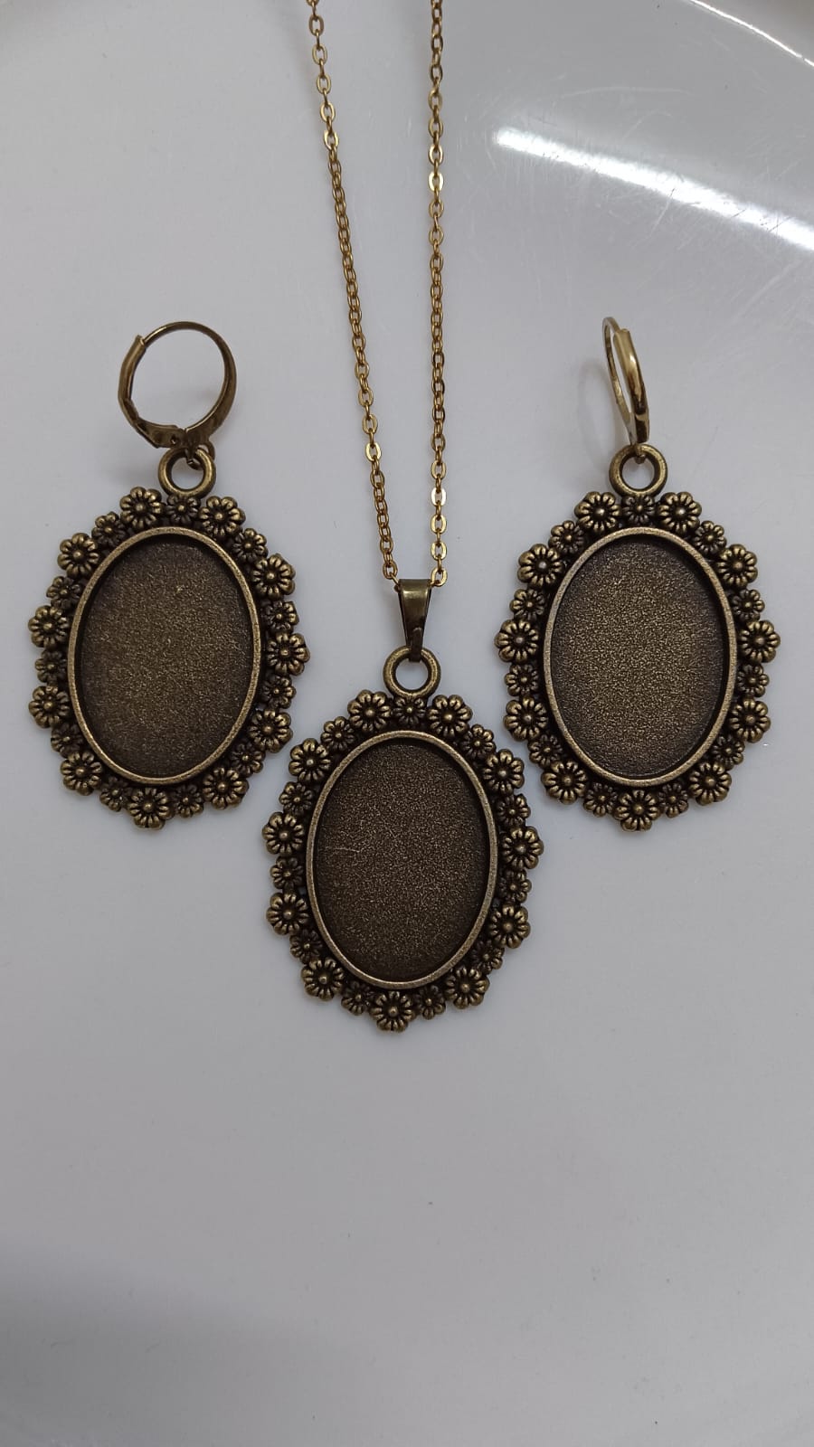 Antique Jewellery Set 4