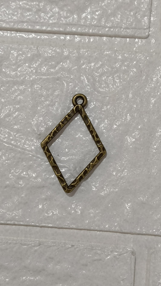 Antique Pendant pack of 1