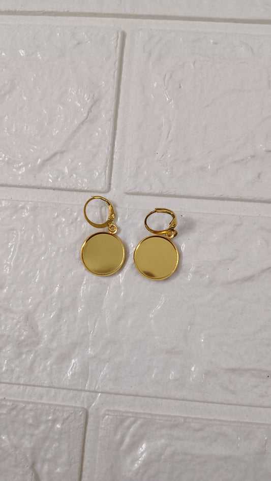 Small Round gold earrings