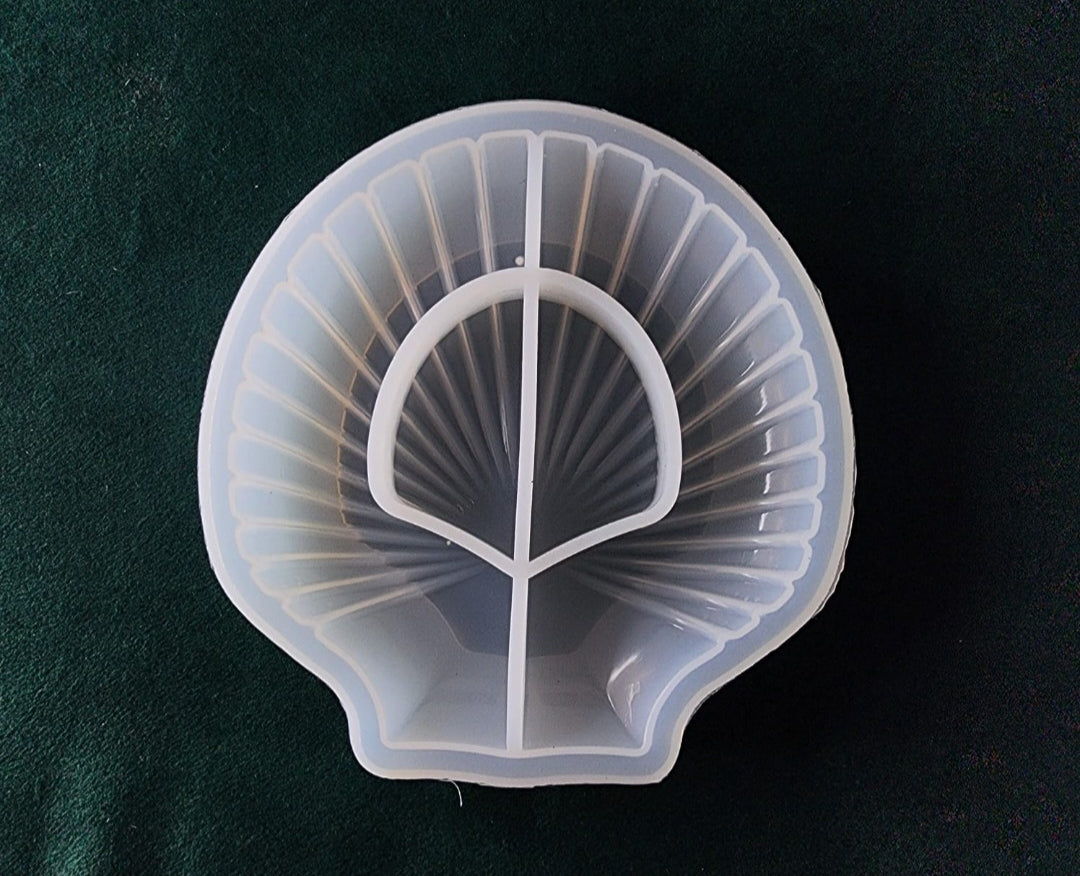 Shell trinket mold