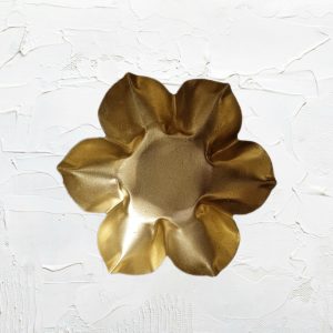 Metal urli 6 petals pack of 1