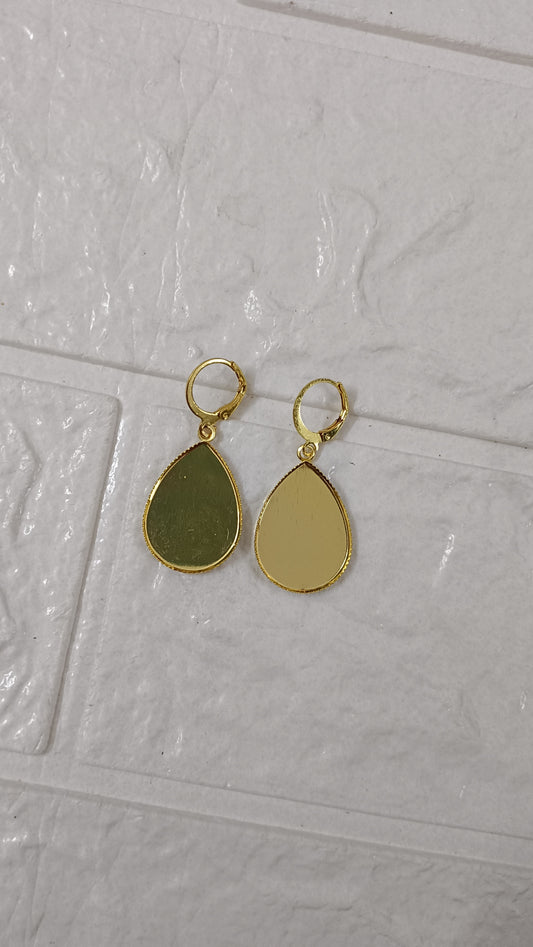 Gold drop earrings