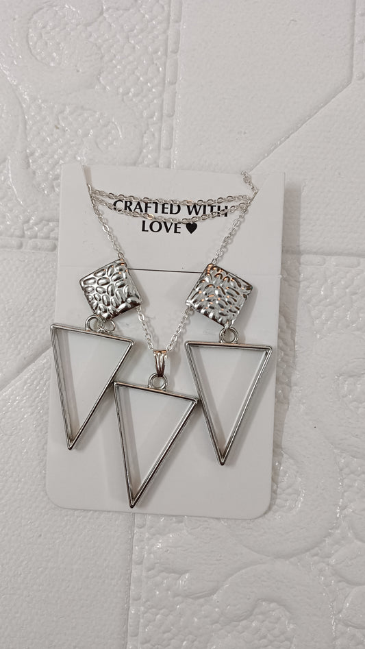 Silver earrings set