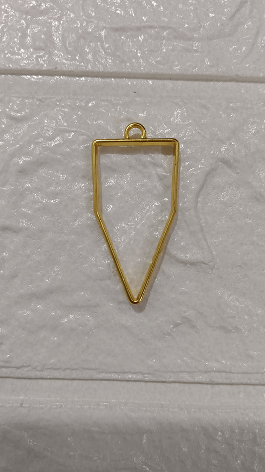 Golden pendent pack of 1