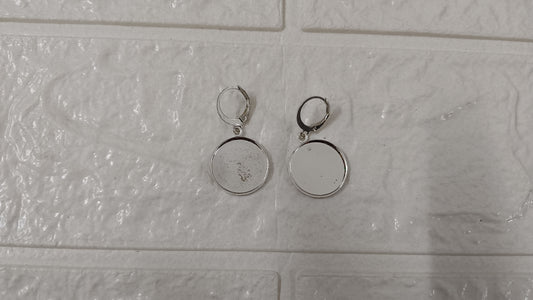 Small Round silver earring