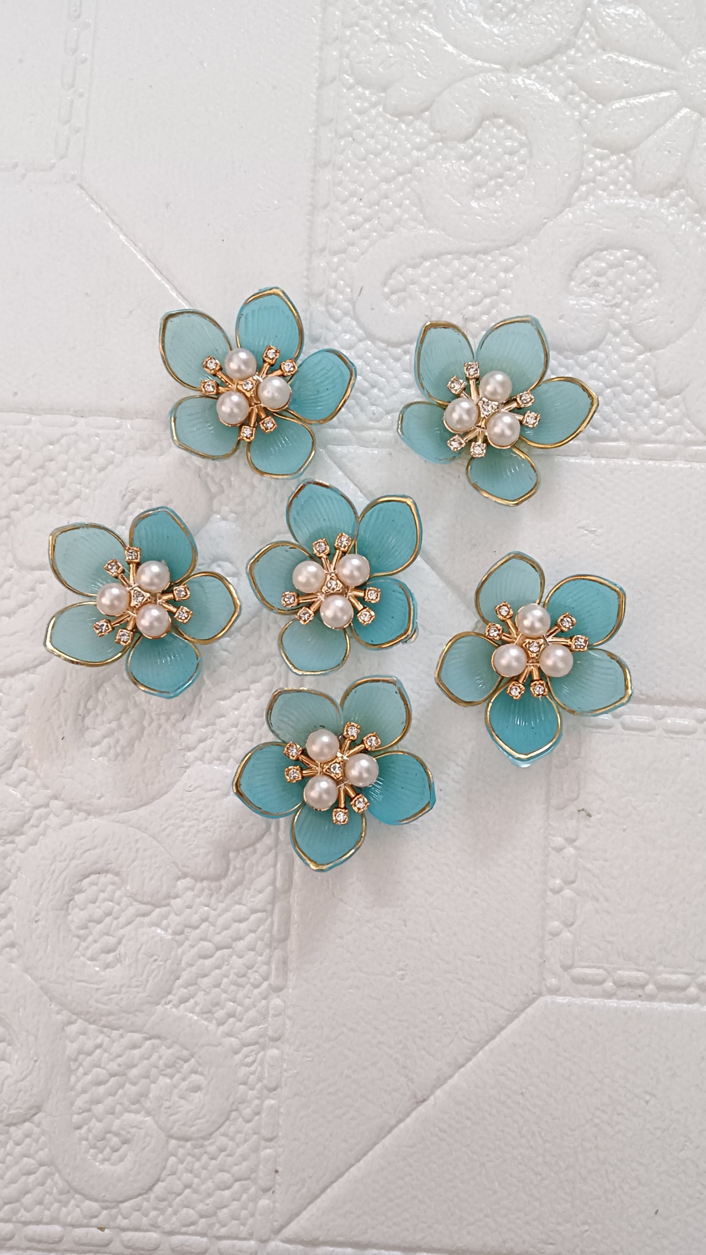 New  embellishment pack of 6