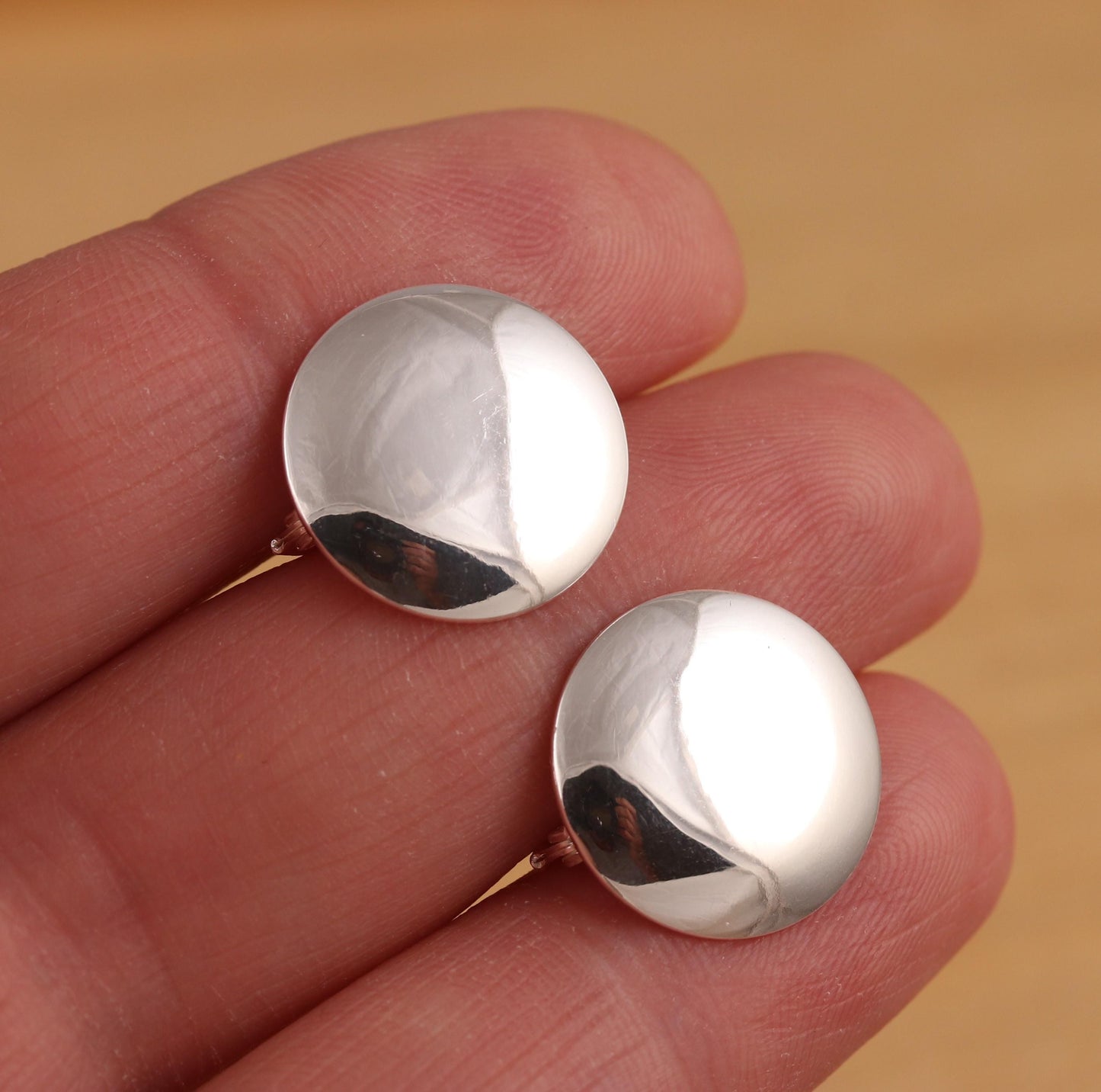 Round Silve stud hook