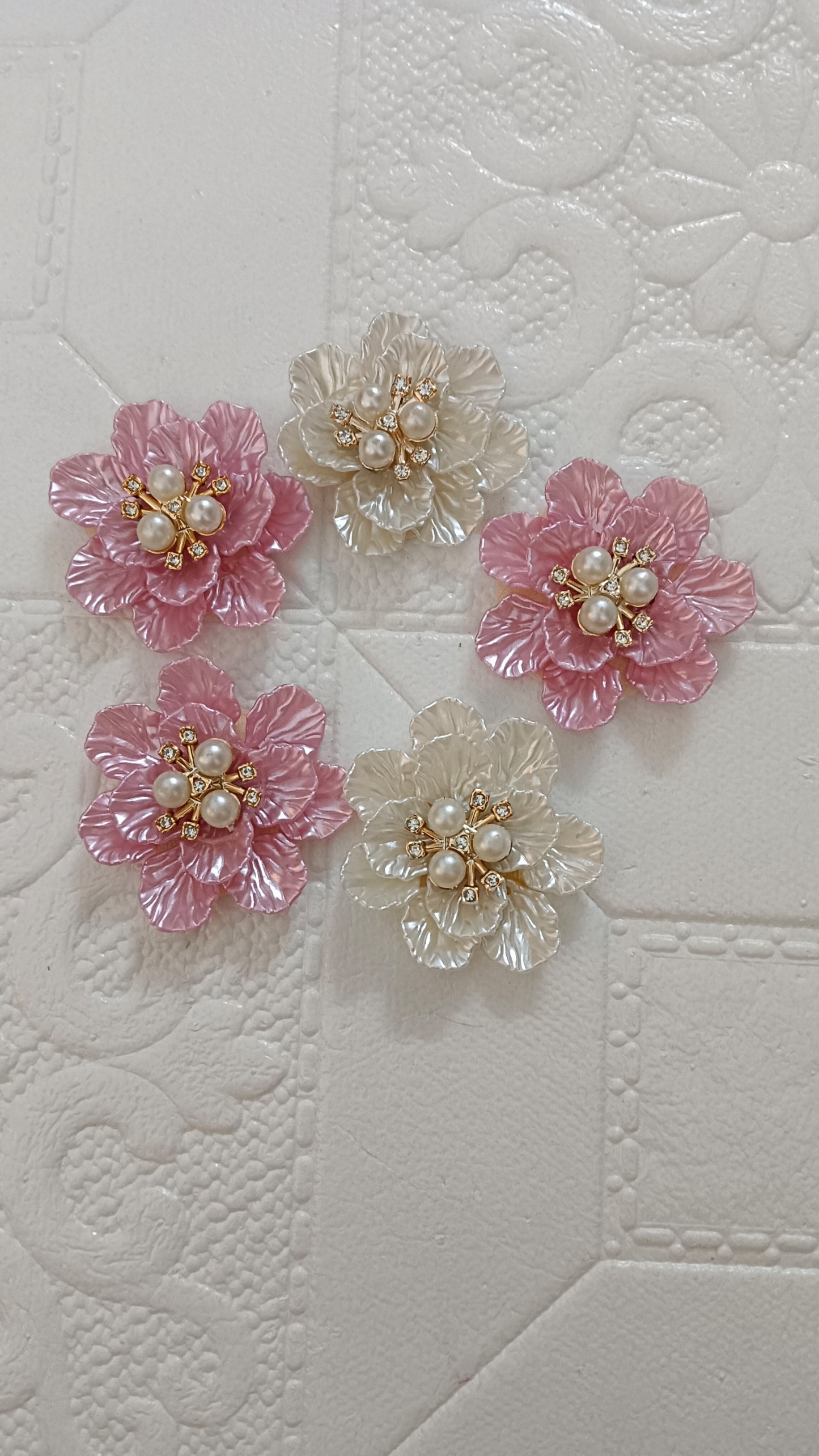 New  embellishment pack of 6