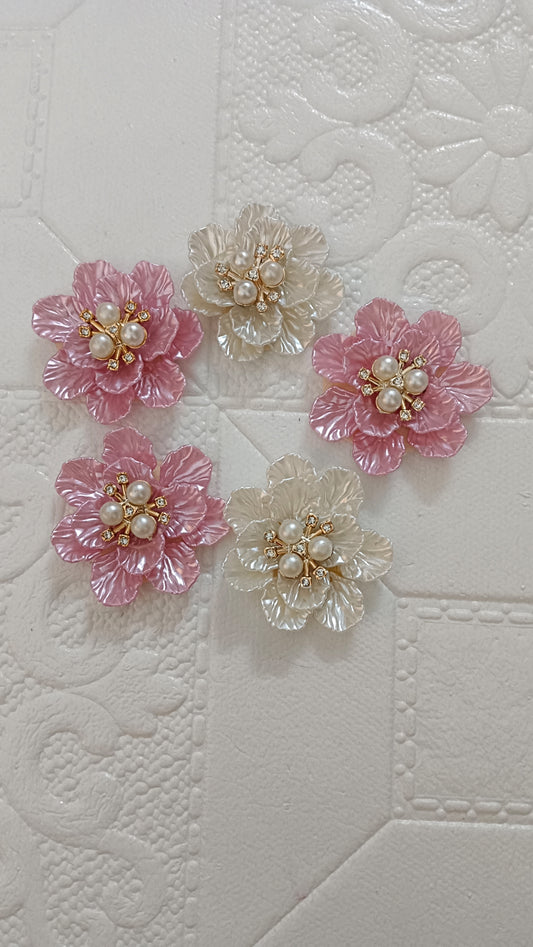New  embellishment pack of 6