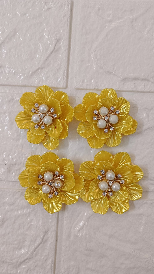 New  embellishment pack of 4